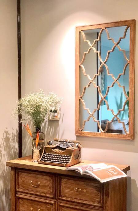 Homestay Giua Long Ha Noi - 10 Phut Den Pho Co Hanoi Exterior photo