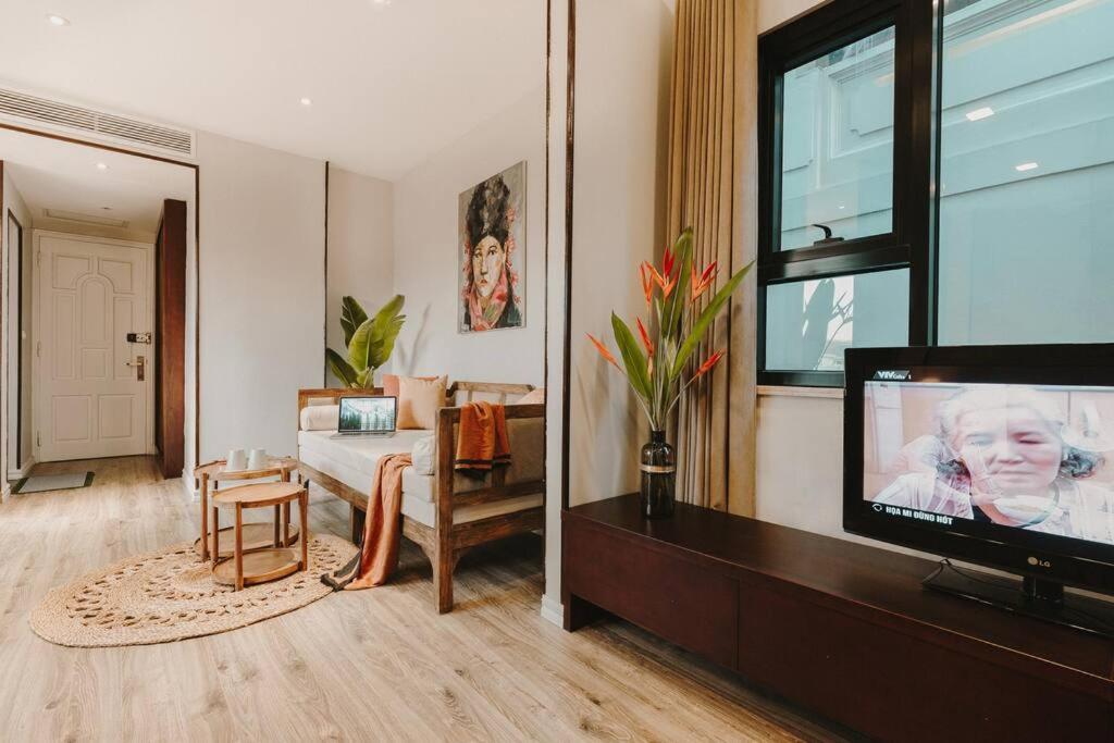 Homestay Giua Long Ha Noi - 10 Phut Den Pho Co Hanoi Exterior photo